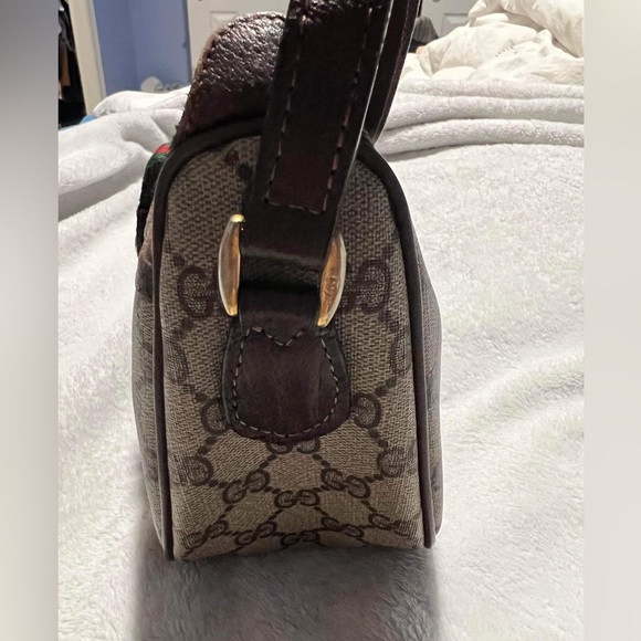 Authentic GG sherry line criss body bag - Picture 7 of 12